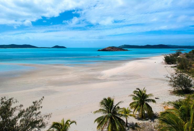 Friday Island, Torres Strait Islands, Queensland © Mark Fitz Friday Island, Torres Strait Islands, Queensland © Mark Fitz