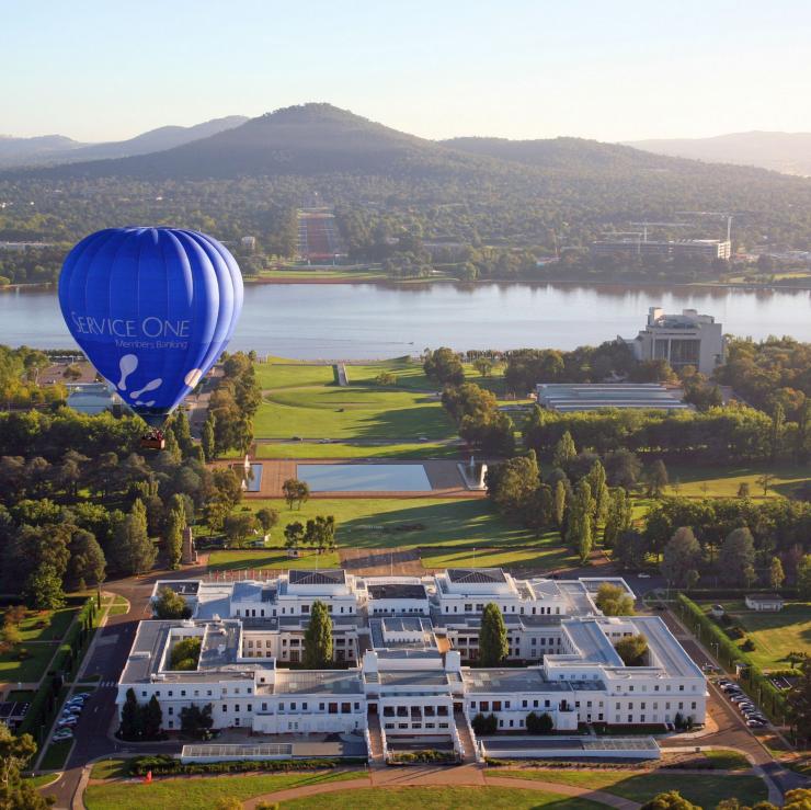 Fahrt im Heißluftballon, Canberra, Australian Capital Territory © Tourism Australia Fahrt im Heißluftballon, Canberra, Australian Capital Territory © Tourism Australia