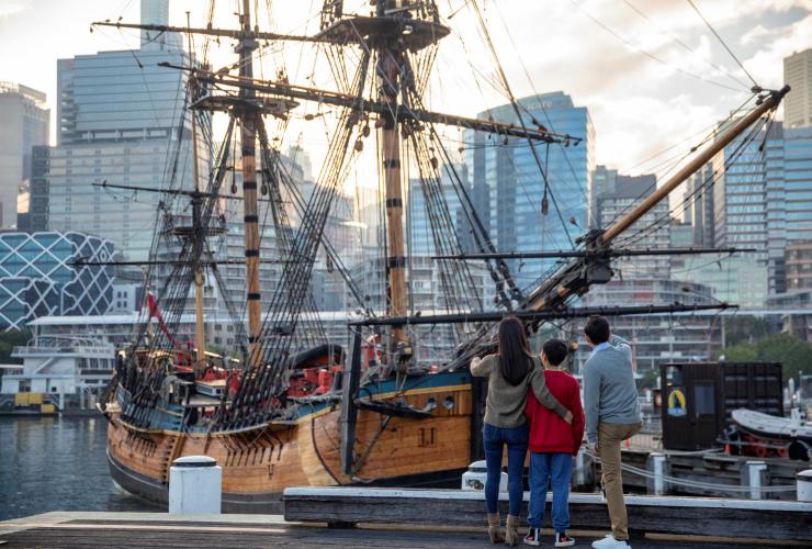 HMB Endeavour replica, Australian National Maritime Museum, Sydney, NSW © Australian National Maritime Museum HMB Endeavour replica, Australian National Maritime Museum, Sydney, NSW © Australian National Maritime Museum