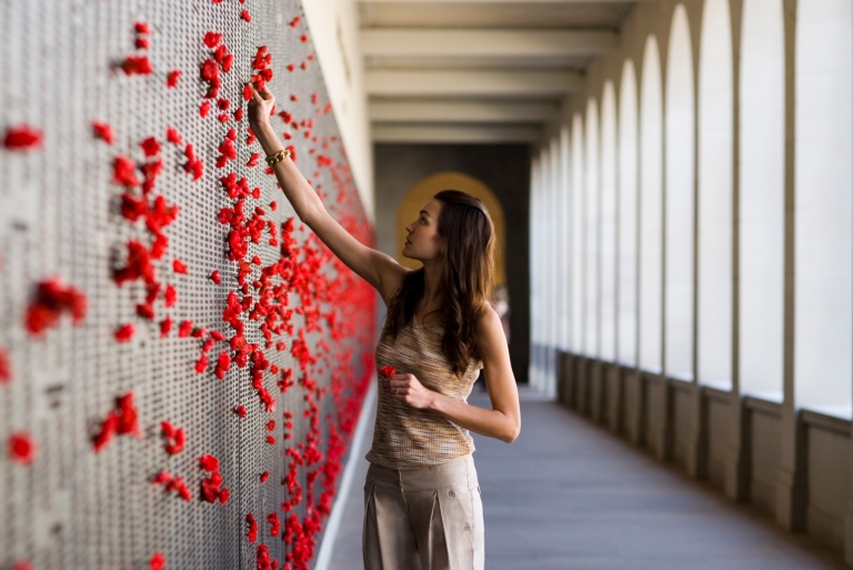 Woman at the Australian War Memorial in Canberra © Tourism Australia Woman at the Australian War Memorial in Canberra © Tourism Australia