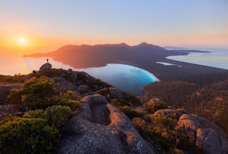 Wineglass Bay, Freycinet National Park, TAS © Tourism Tasmania