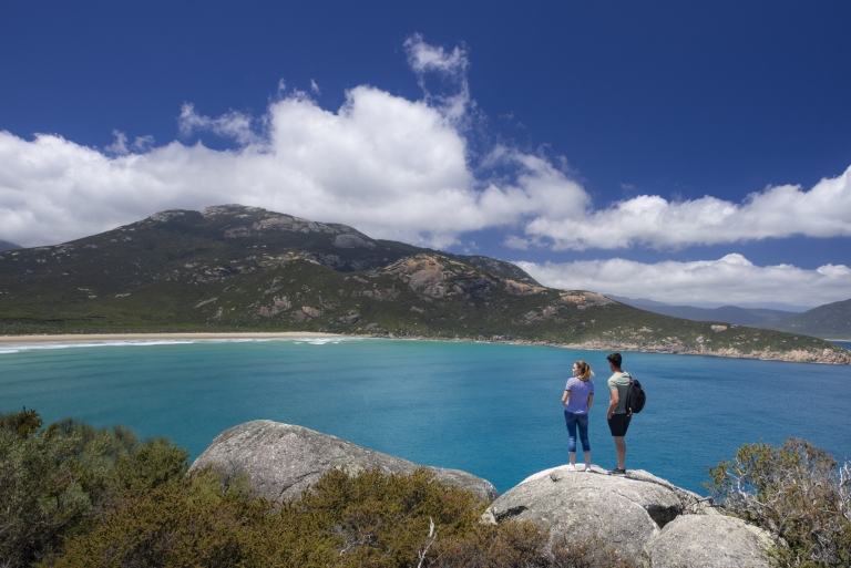 Couple standing at Pillar Point in Wilsons Promontory © Visit Victoria Couple standing at Pillar Point in Wilsons Promontory © Visit Victoria