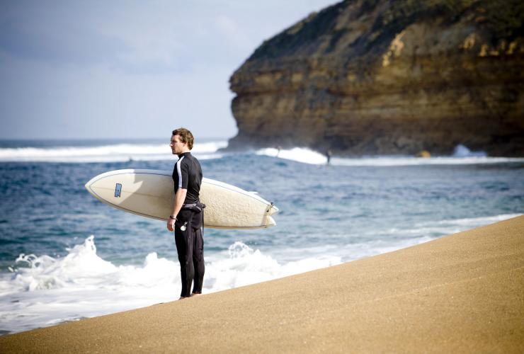 Bells Beach, Torquay, VIC © Visit Victoria