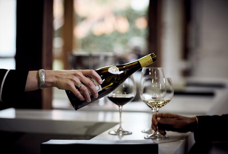 Reserve Chardonnay poured at the Cellar Door tasting bar at Yering Station © Yering Station Reserve Chardonnay poured at the Cellar Door tasting bar at Yering Station © Yering Station