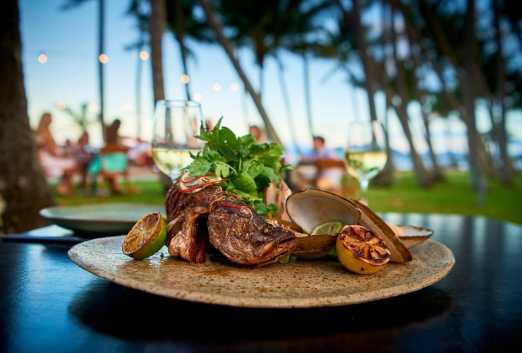 Seafood dish at Nu Nu Restaurant in Palm Cove © Tourism and Events Queensland Seafood dish at Nu Nu Restaurant in Palm Cove © Tourism and Events Queensland