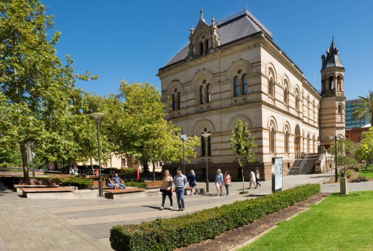 Exterior of the South Australian Museum in Adelaide © South Australian Tourism Commission Exterior of the South Australian Museum in Adelaide © South Australian Tourism Commission
