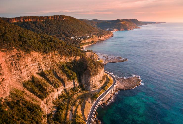 Sea Cliff Bridge, Clifton, NSW © Destination NSW