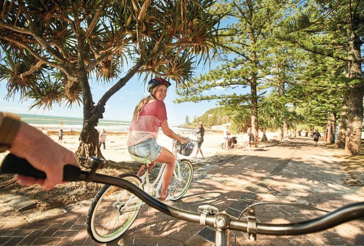 Burleigh Heads, Gold Coast, QLD © Tourism and Events Queensland Burleigh Heads, Gold Coast, QLD © Tourism and Events Queensland