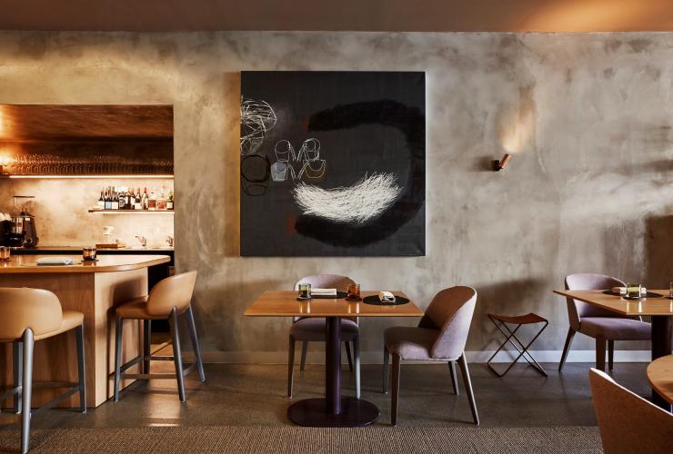 Warm earthy interiors of Amaru, Melbourne, Victoria © John O’Rourke Warm earthy interiors of Amaru, Melbourne, Victoria © John O’Rourke