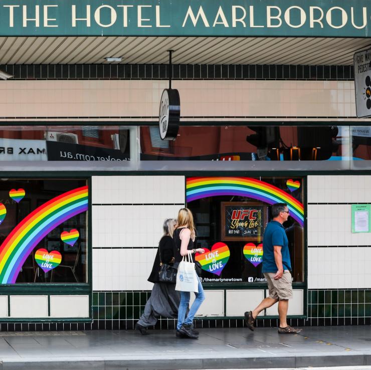 Pedestrians walking by the Hotel Marlborough in Newtown © City of Sydney / Katherine Griffiths Pedestrians walking by the Hotel Marlborough in Newtown © City of Sydney / Katherine Griffiths