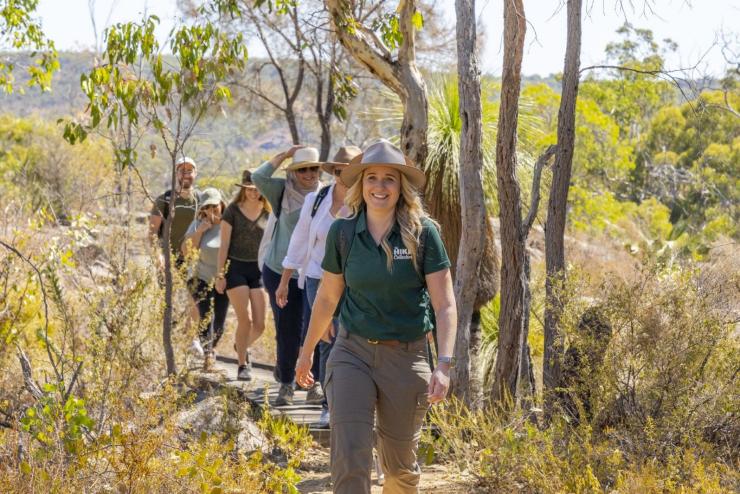 Guided hike, the Hike Collective, Perth, Western Australia © Tourism Australia