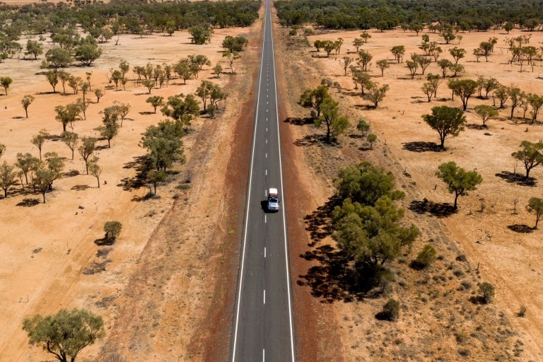 Car drives along the Matilda Way in Outback Queensland © Tourism and Events Queensland Car drives along the Matilda Way in Outback Queensland © Tourism and Events Queensland