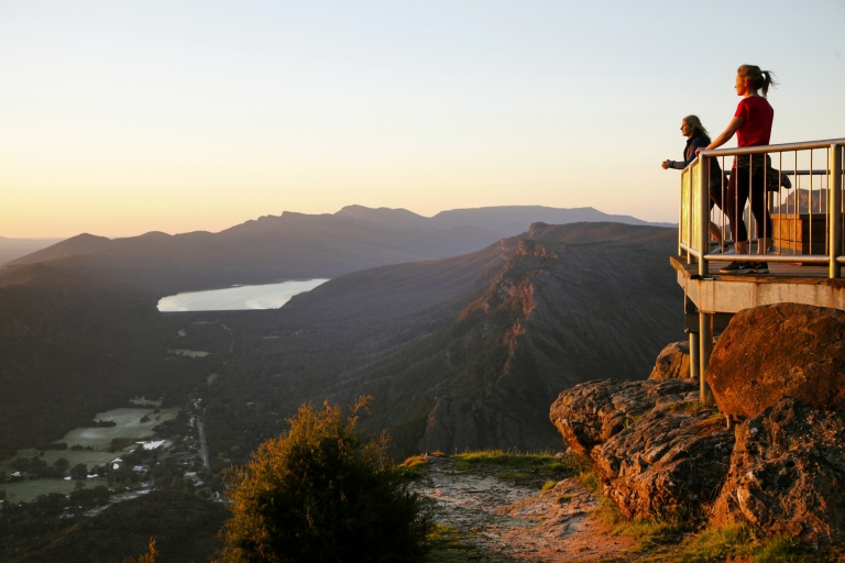 Boroka Lookout over Halls Gap, Grampians National Park, VIC © Visit Victoria Boroka Lookout over Halls Gap, Grampians National Park, VIC © Visit Victoria