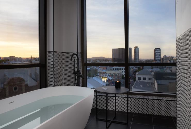 Hotel X, Brisbane, Queensland © Justin Nicholas Hotel X, Brisbane, Queensland © Justin Nicholas