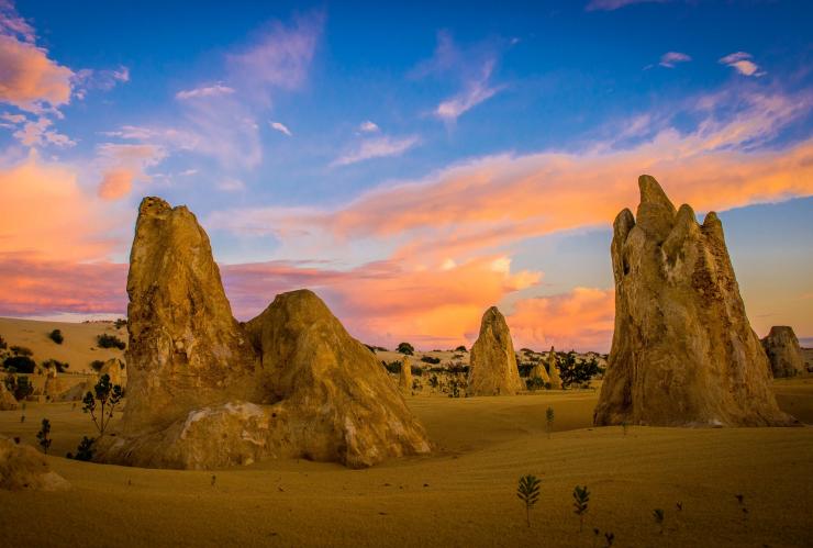 The Pinnacles, Nambung National Park, WA © Richard Rossiter The Pinnacles, Nambung National Park, WA © Richard Rossiter