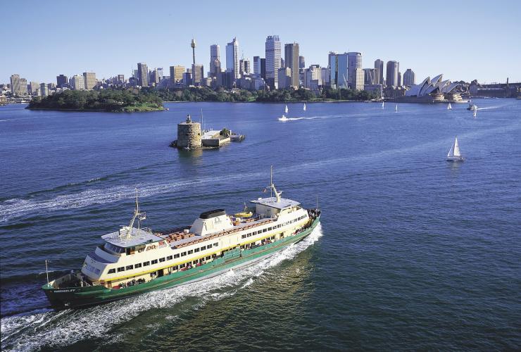 Manly ferry, Sydney Harbour, Sydney, NSW © Destination NSW Manly ferry, Sydney Harbour, Sydney, NSW © Destination NSW