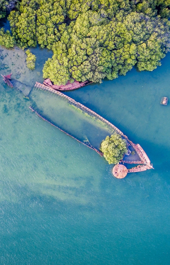 Vue aérienne d'un navire coulé près de Garden Island © Michael Waterhouse