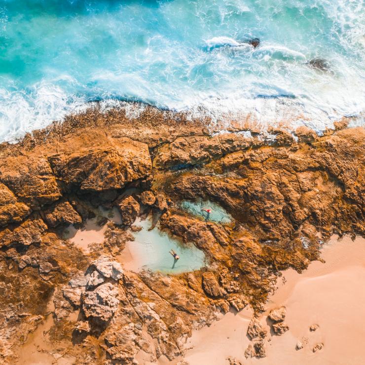 Vue aérienne de nageurs sur North Stradbroke Island © Tourism and Events Queensland Vue aérienne de nageurs sur North Stradbroke Island © Tourism and Events Queensland