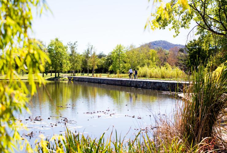 Commonwealth Park, NewActon, Canberra, ACT © VisitCanberra Commonwealth Park, NewActon, Canberra, ACT © VisitCanberra
