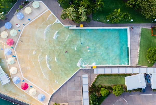 Wave Lagoon sur le front de mer de Darwin, Darwin, Territoire du Nord © Tourism NT/Summersite
