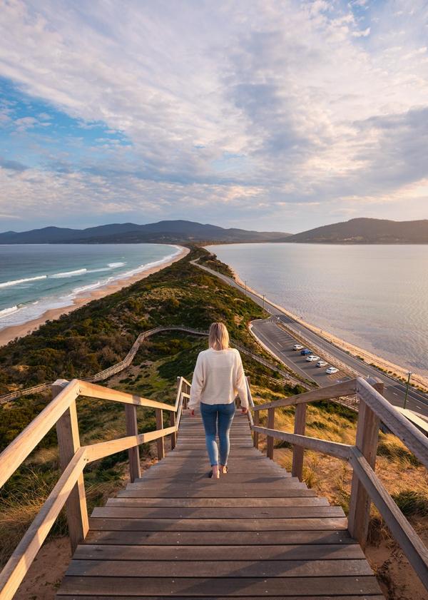 The Neck Lookout, Bruny Island, Tasmanie © Tourism Australia