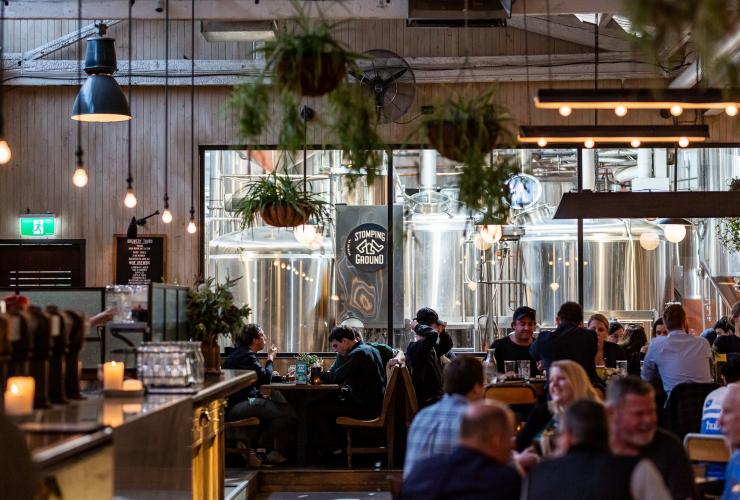 Foto interior Stomping Ground Brewery Co. di Collingwood © Stomping Ground Brewery Co. Foto interior Stomping Ground Brewery Co. di Collingwood © Stomping Ground Brewery Co.