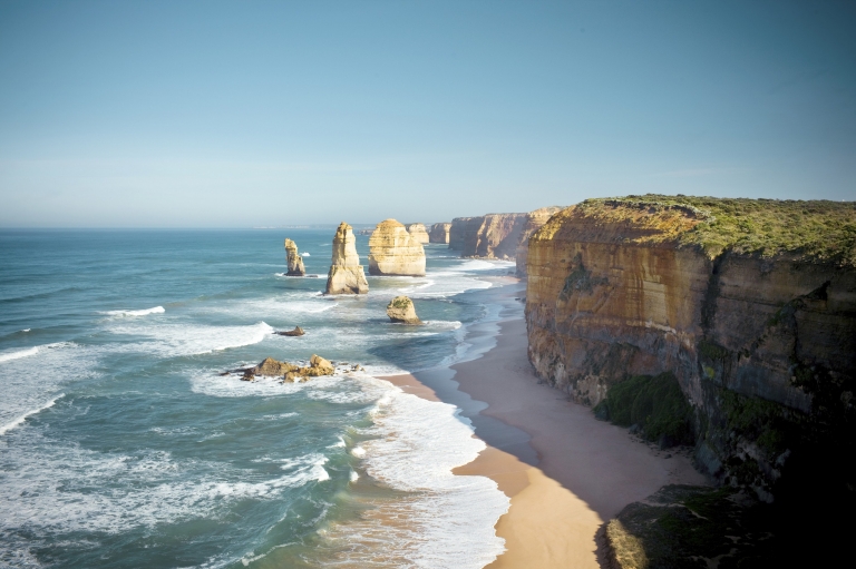 Twelve Apostles, Port Campbell National Park, VIC © Visit Victoria Twelve Apostles, Port Campbell National Park, VIC © Visit Victoria
