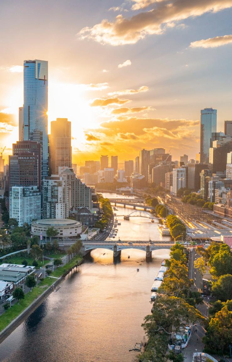 Southbank, Melbourne, Victoria © Jim Zapsalis / Walking Perspective  Southbank, Melbourne, Victoria © Jim Zapsalis / Walking Perspective