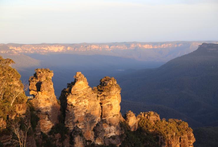The Three Sisters, Blue Mountains, NSW © Destination NSW The Three Sisters, Blue Mountains, NSW © Destination NSW