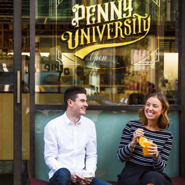 Coppia alla Penny University ad Adelaide © South Australian Tourism Commission