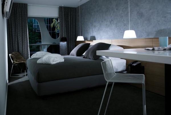 Limes Hotel, Brisbane, Queensland © Limes Hotel