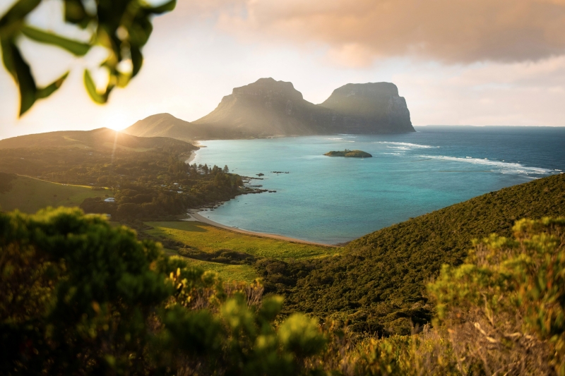 Mount Lidgbird e Mount Gower, Lord Howe Island © Tom Archer Mount Lidgbird e Mount Gower, Lord Howe Island © Tom Archer