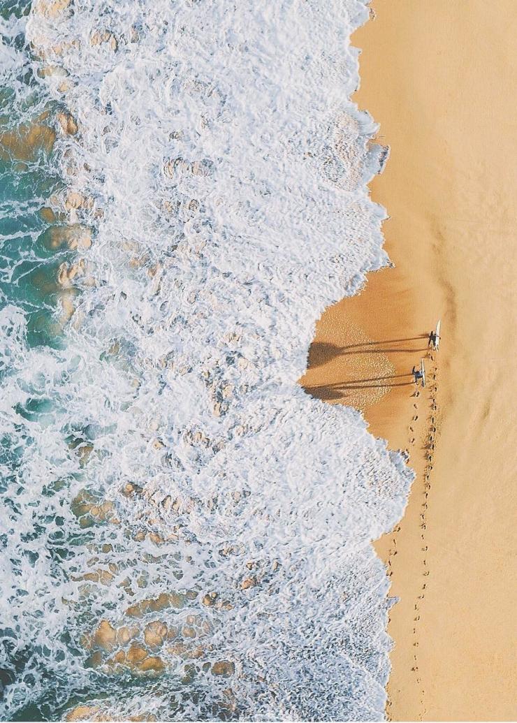 Visione aerea di surfisti a Palm Beach vicino Sydney © Adam Krowitz Visione aerea di surfisti a Palm Beach vicino Sydney © Adam Krowitz
