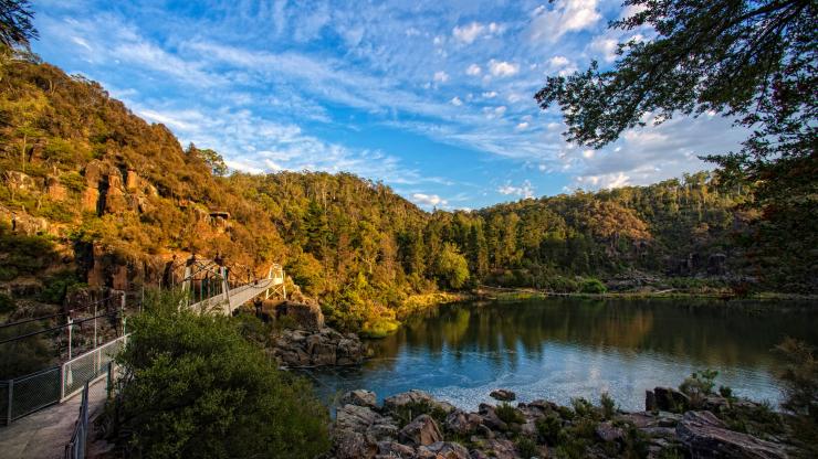 Cataract Gorge, Launceston, Tasmania © Rob Burnett Cataract Gorge, Launceston, Tasmania © Rob Burnett