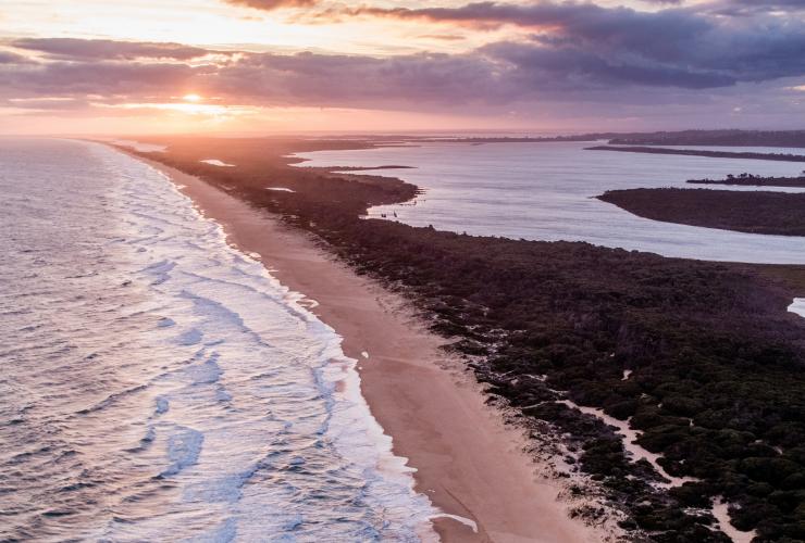 Gippsland Lakes, Gippsland, Victoria © Visit Victoria Gippsland Lakes, Gippsland, Victoria © Visit Victoria