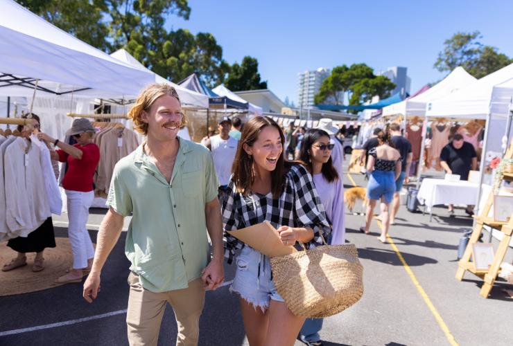 クイーンズランド州、ゴールド・コースト、ビレッジ・マーケット © Tourism and Events Queensland