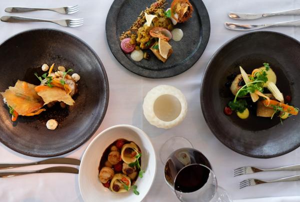 クイーンズランド州、ケアンズ、タマリンド © The Reef Hotel Casino