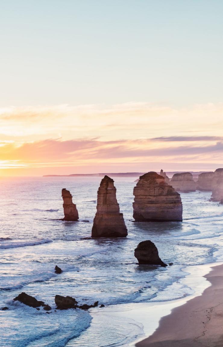 ビクトリア州、グレート・オーシャン・ロード、12使徒 © Great Ocean Road Tourism / Belinda Van Zanen