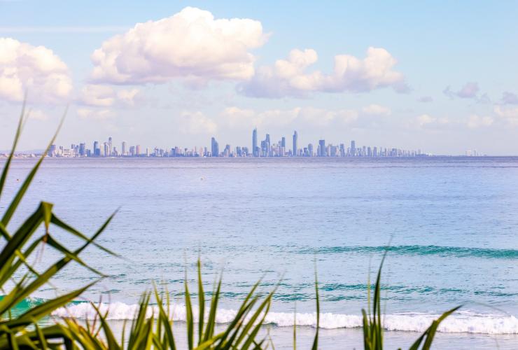 クイーンズランド州、ゴールド・コースト、グリーンマウント・ビーチ© Tourism Australia クイーンズランド州、ゴールド・コースト、グリーンマウント・ビーチ© Tourism Australia