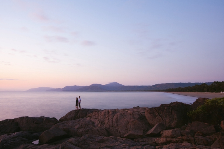 クイーンズランド州、ポート・ダグラス、フォー・マイル・ビーチ © Tourism and Events Queensland