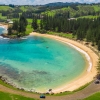 ノーフォーク島、エミリー湾 © Tourism Australia