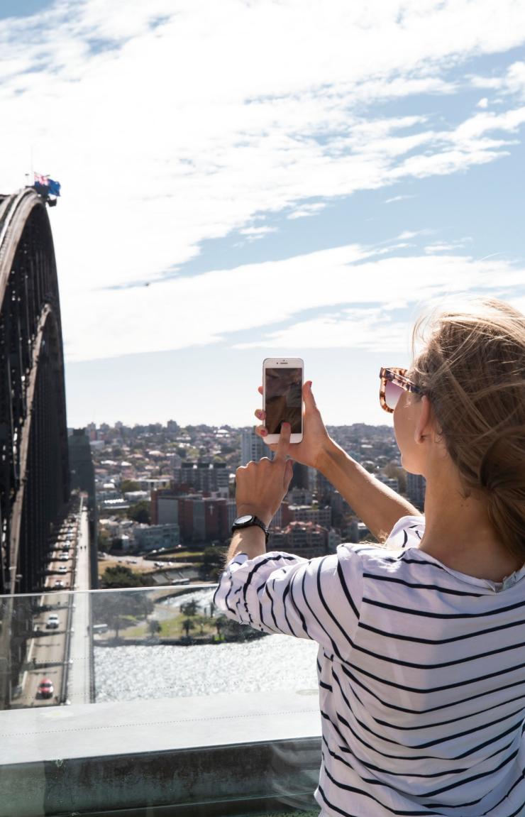 ニュー・サウス・ウェールズ州、シドニー、シドニー・ハーバー・ブリッジ(Sydney Harbour Bridge)© Tourism Australia ニュー・サウス・ウェールズ州、シドニー、シドニー・ハーバー・ブリッジ(Sydney Harbour Bridge)© Tourism Australia