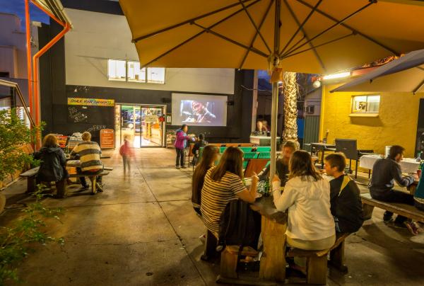 앨리스 스프링스 YHA, 앨리스 스프링스, 노던 테리토리 © 앨리스 스프링스 YHA