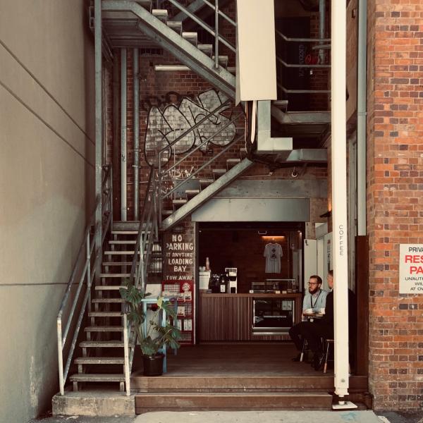 애니타임, 브리즈번, 퀸즐랜드 © 잭 웨이크필드