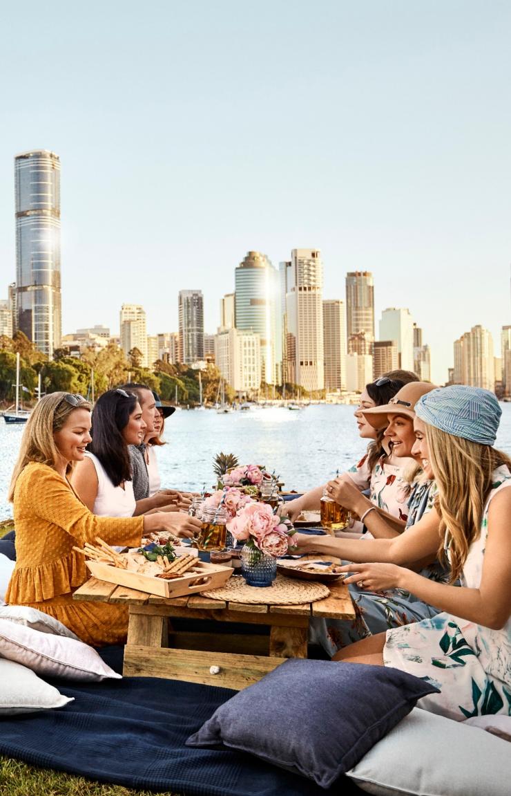 캥거루 포인트 피크닉(Kangaroo Point picnic), 브리즈번, 퀸즈랜드 © 브리즈번 마케팅(Brisbane Marketing) 캥거루 포인트 피크닉(Kangaroo Point picnic), 브리즈번, 퀸즈랜드 © 브리즈번 마케팅(Brisbane Marketing)