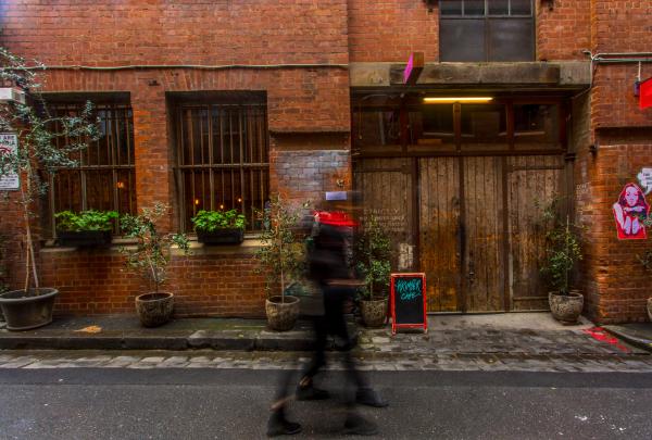 크림퍼 카페, 길포드 레인, 멜버른, 빅토리아 © 빅토리아주 관광청