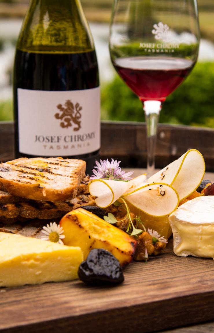 조셉 크로미 와인, 렐비아, 태즈메이니아 © 롭 버넷(Rob Burnett), 태즈메이니아주 관광청 조셉 크로미 와인, 렐비아, 태즈메이니아 © 롭 버넷(Rob Burnett), 태즈메이니아주 관광청