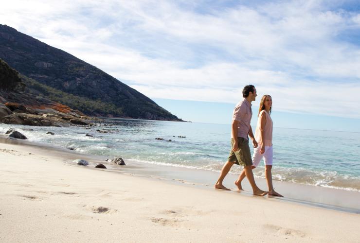 Wineglass Bay, Freycinet Peninsula, Tasmanien © Tourism Tasmania / Ian Butterworth