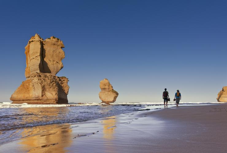 Twelve Apostles, Great Ocean Road, Victoria © Visit Melbourne/Mark Watson