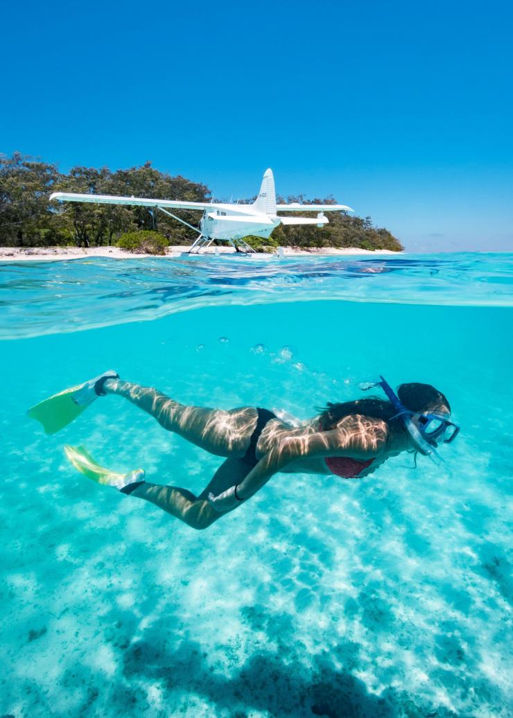 Plongée avec masque et tuba sur Heron Island dans le Queensland © James Vodicka